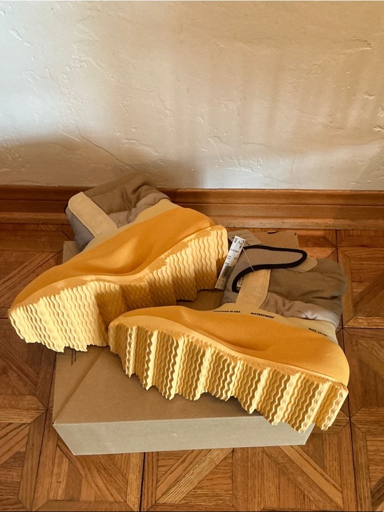 adidas Yellow Knit YZY RNR BT Trainer main image 7